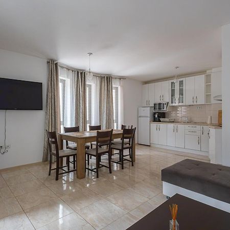 Sea Garden Marina 2 Apartment Варна Екстериор снимка