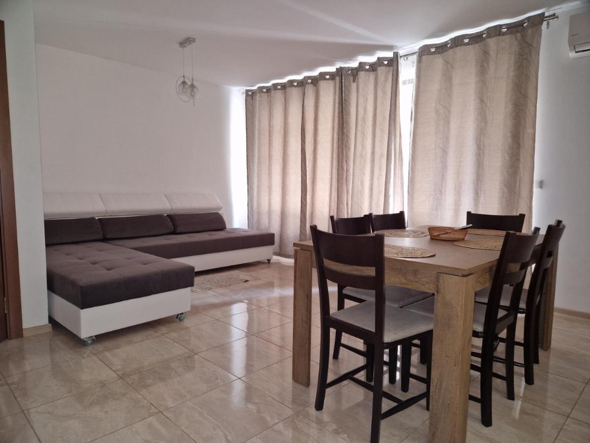 Sea Garden Marina 2 Apartment Варна Екстериор снимка