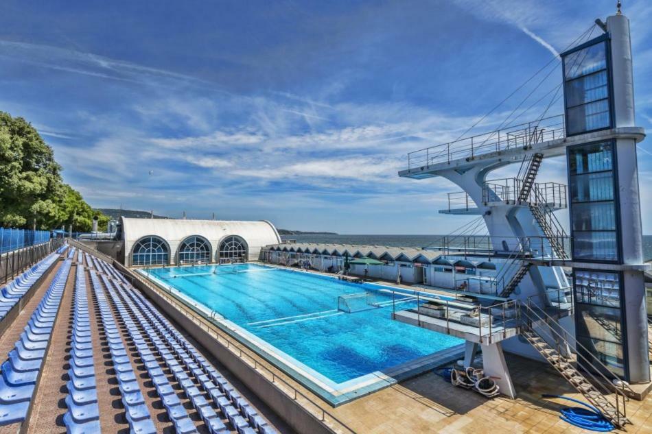 Sea Garden Marina 2 Apartment Варна Екстериор снимка