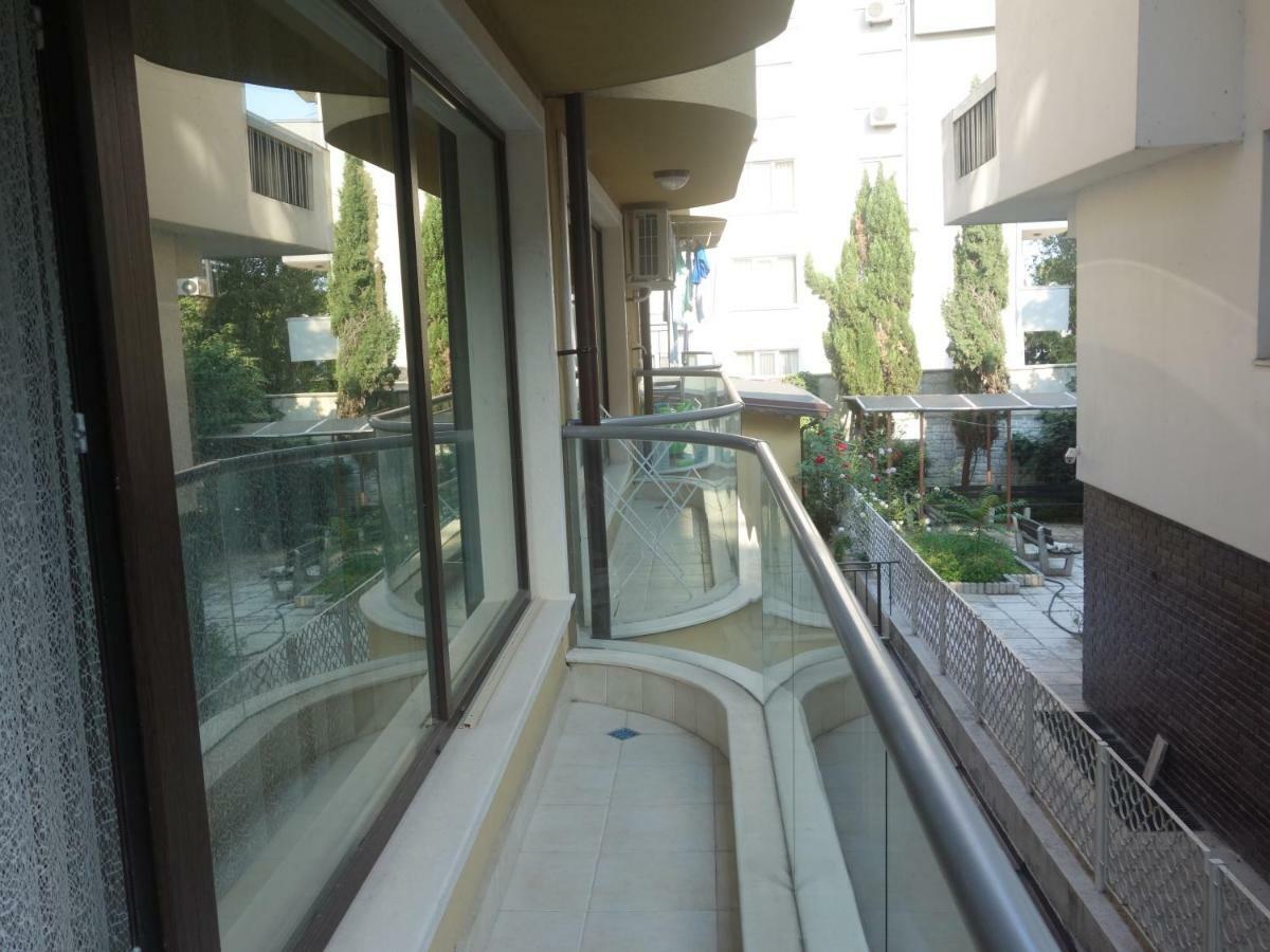 Sea Garden Marina 2 Apartment Варна Екстериор снимка