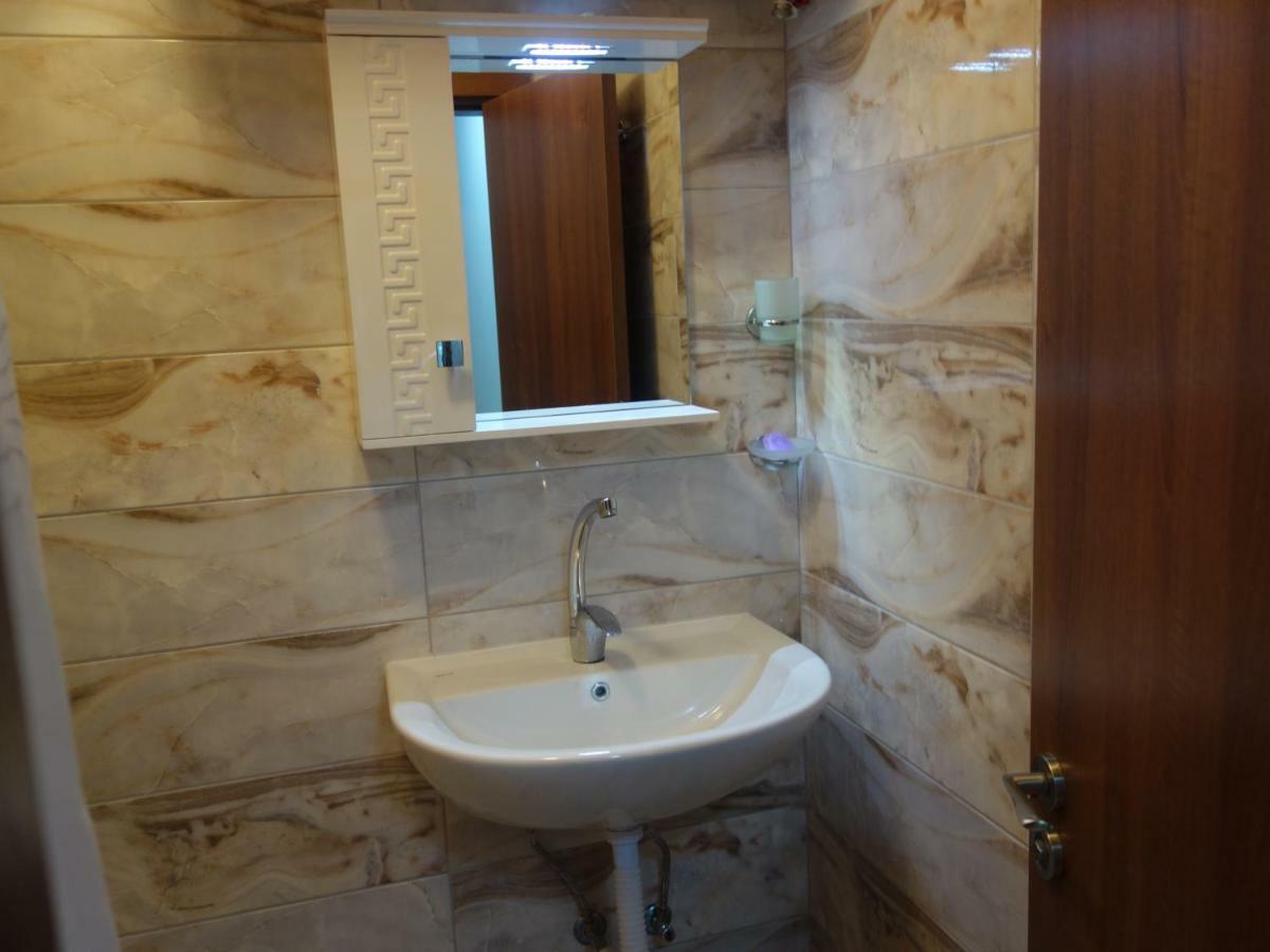 Sea Garden Marina 2 Apartment Варна Екстериор снимка